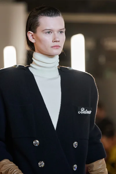 Look 95